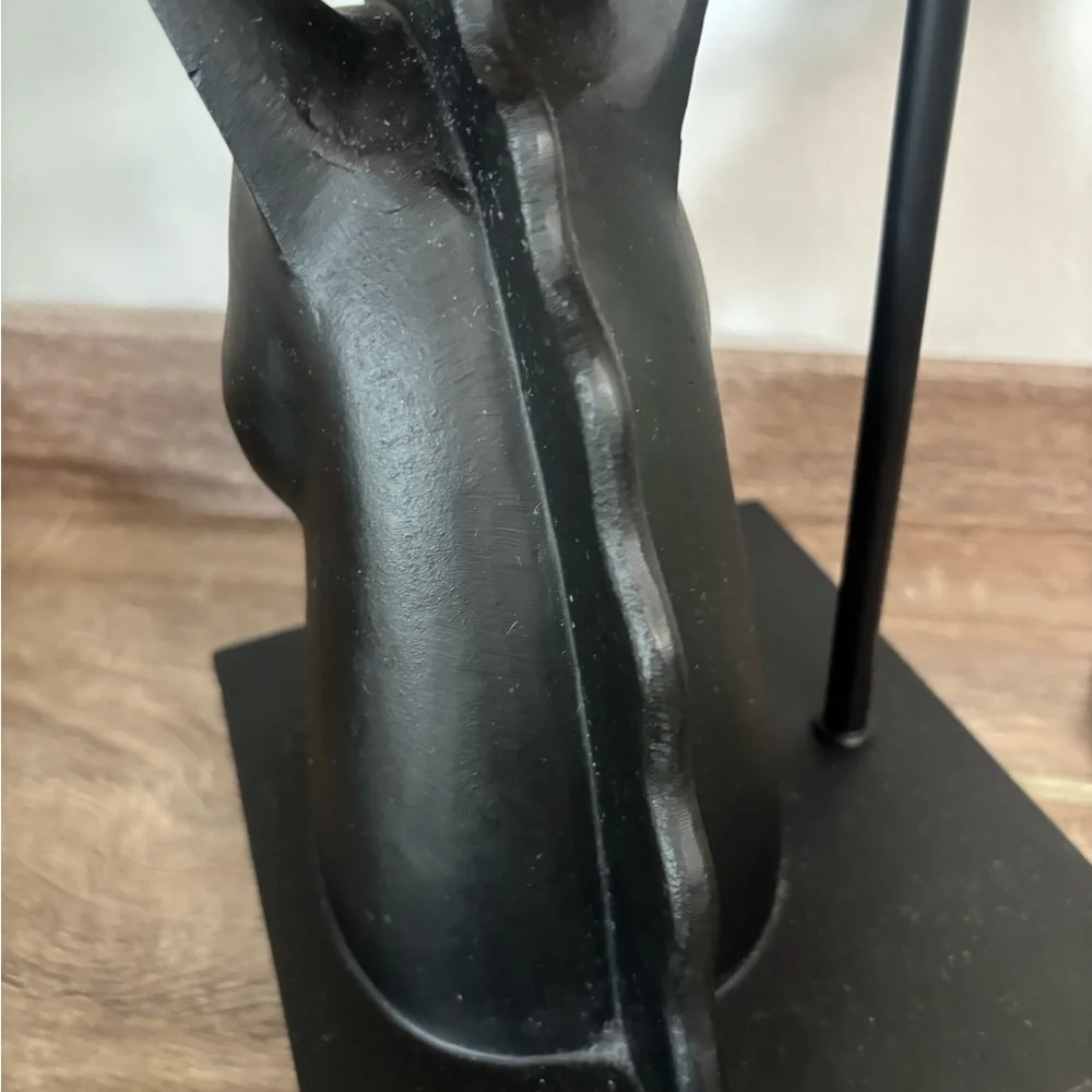 West elm black horse head table lamp